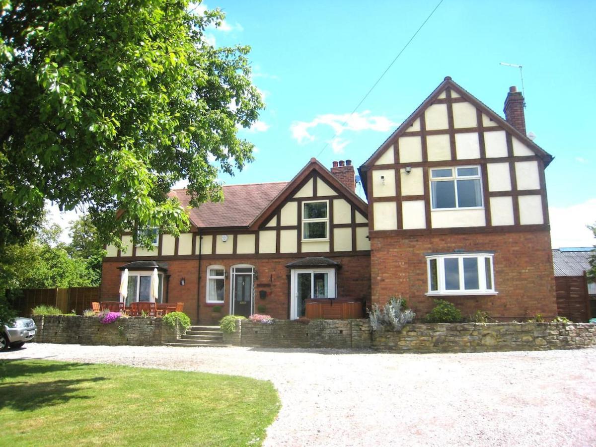 Arden Hill Farmhouse - Hot Tub, Snooker Table, Sleeps 16 Stratford-upon-Avon Dış mekan fotoğraf