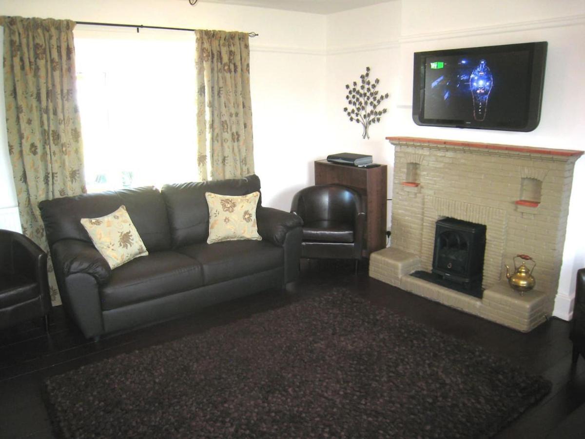 Arden Hill Farmhouse - Hot Tub, Snooker Table, Sleeps 16 Stratford-upon-Avon Dış mekan fotoğraf